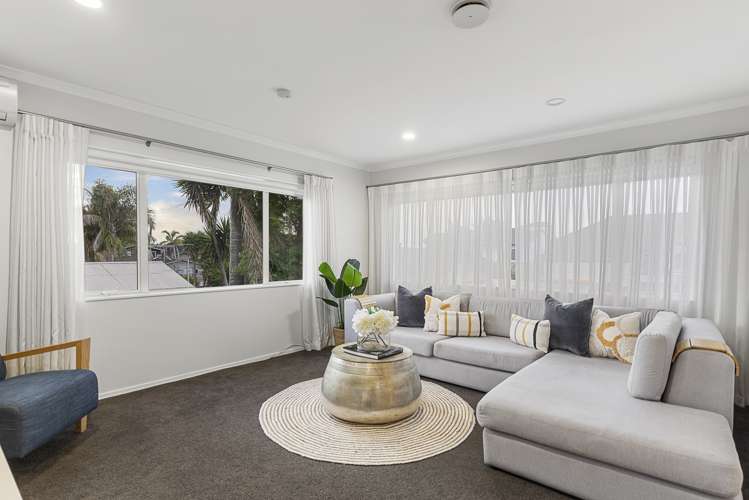 56 Hattaway Avenue Bucklands Beach_3