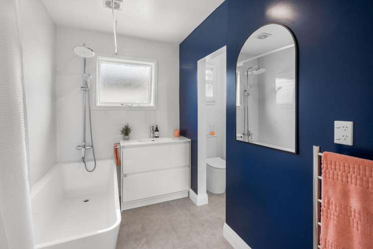 1/130 Springs Road Hornby_14