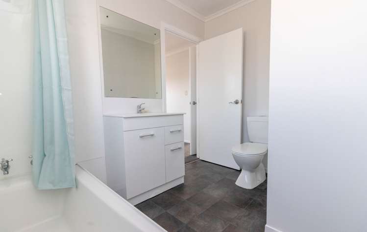 8 Dearle Street Paeroa_10