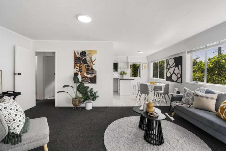 1/28 Roberts Road Te Atatu South_3