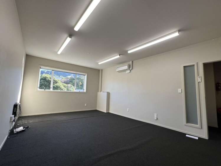 194 Main Road Tawa_5