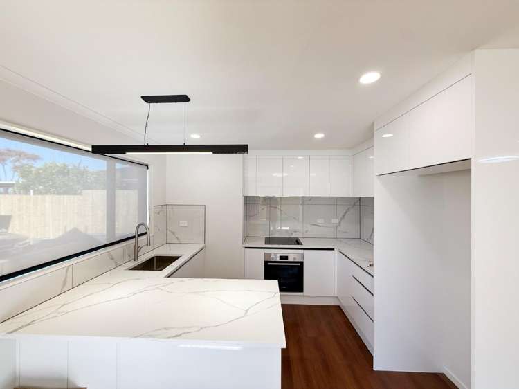 8A Downsview Road 2671_3