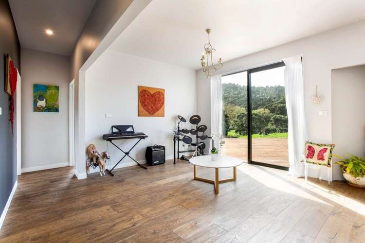 109 Bethells Road Waitakere_15