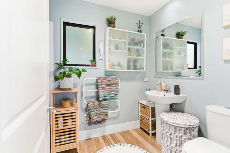 23 Kaka Road St Leonards_13