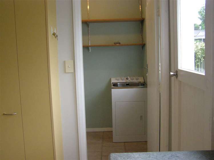 33 Sweetman Avenue Paraparaumu Beach_13