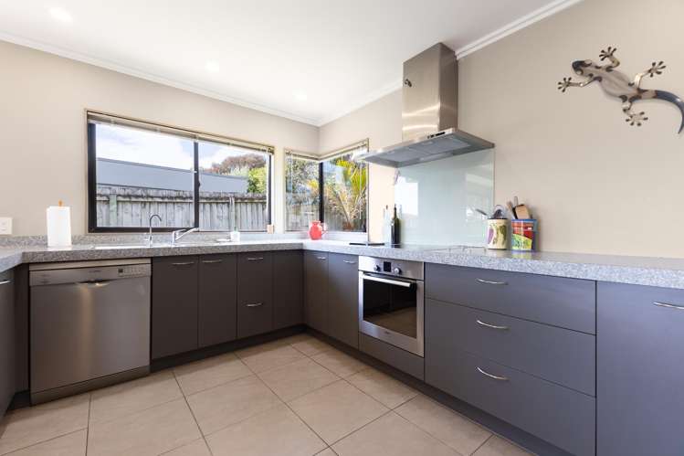 1 Shearwater Rise Paraparaumu Beach_10