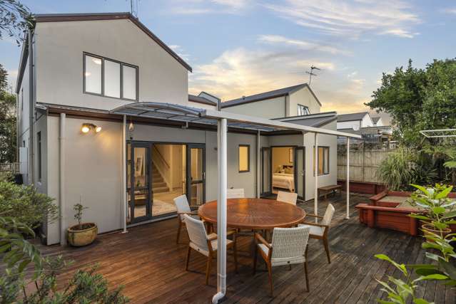 1 Siena Place Te Atatu Peninsula_1