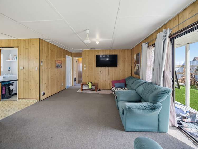 11 Oban Street Flaxmere_7