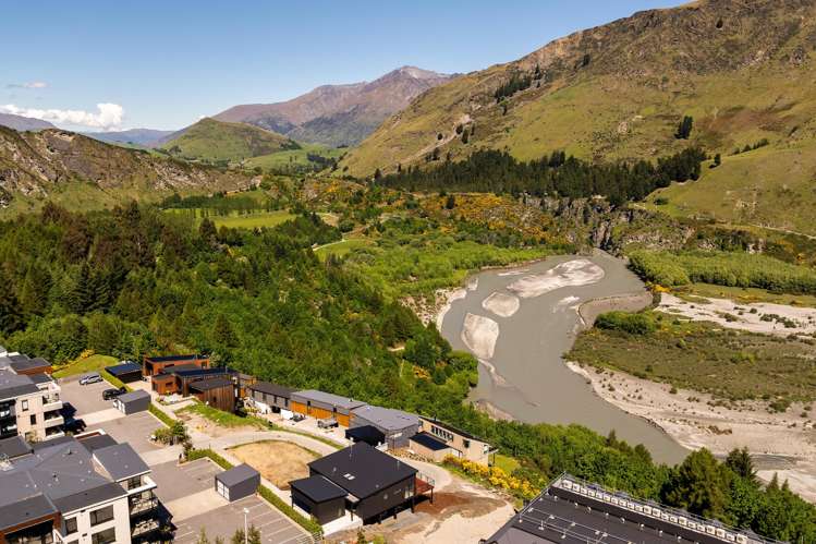 6 Powder Terrace Arthurs Point_23