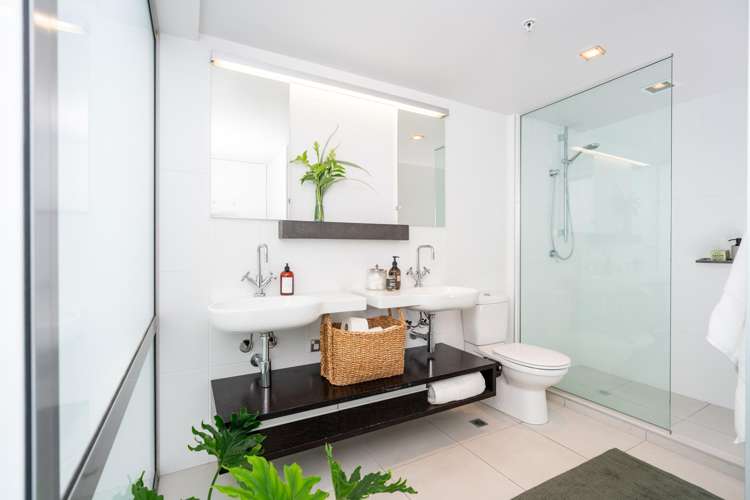 1B/140 Oriental Parade Oriental Bay_12