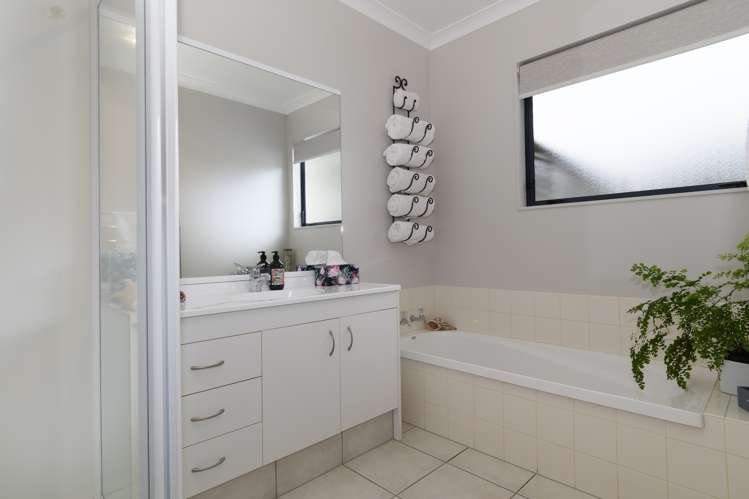 21 Bateleur Close Welcome Bay_16