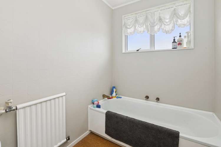 26B Grey Street Glenholme_11