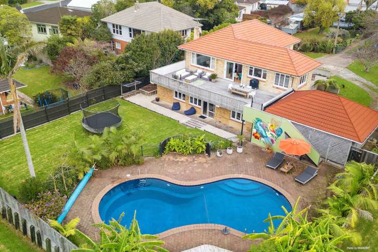 72a Lake Road Narrow Neck_0