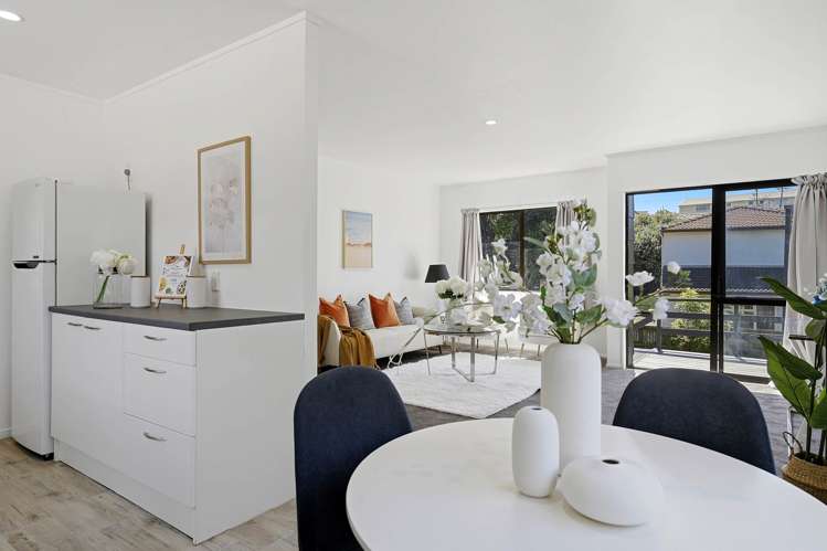 2/14 Montgomery Avenue_4