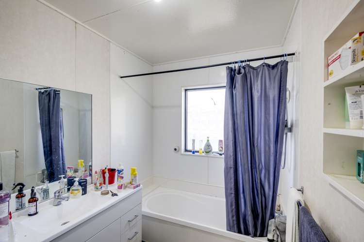 4 Palgrave Avenue Flaxmere_15