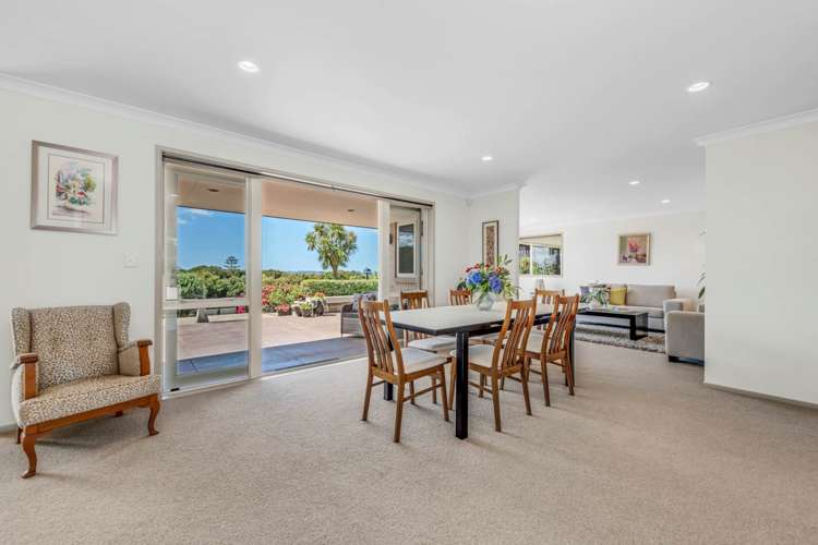 7 Intrepid Crescent Beachlands_15