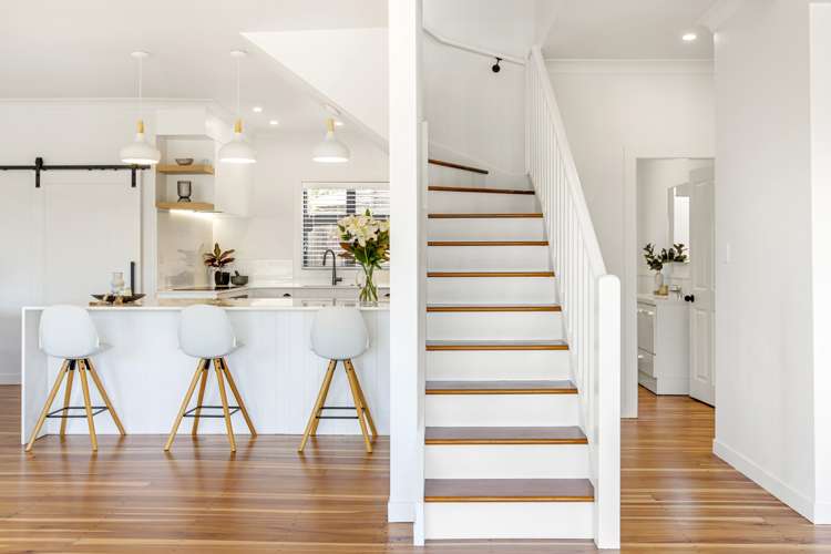 35 Long Street Raglan_11