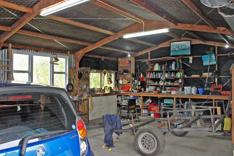 131 Tavinor Road Otaika_13