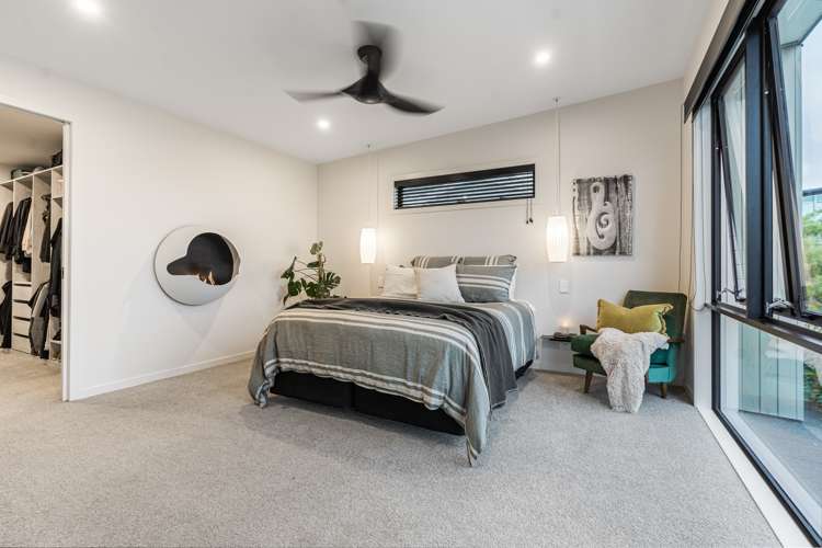 3a William Bayes Place Red Beach_13