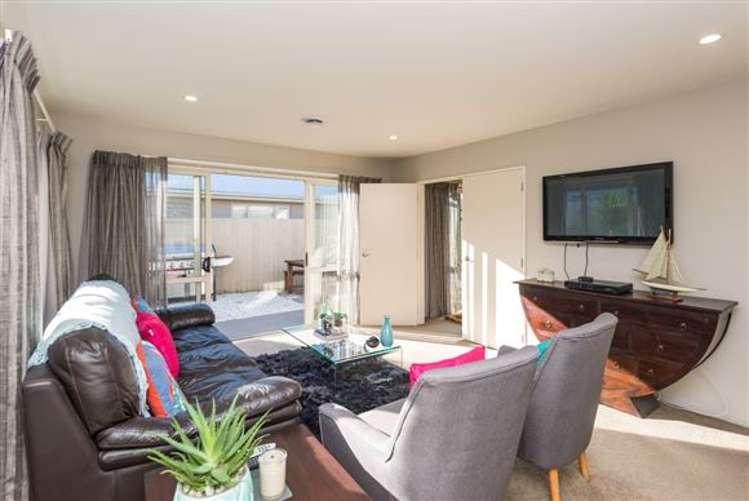 2 Ashtead Lane Sockburn_5