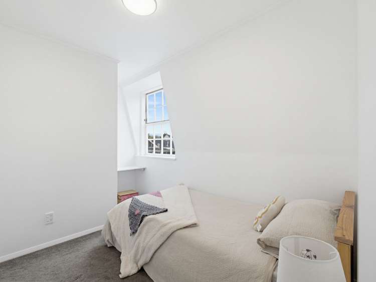 34 Burn Street Levin_21