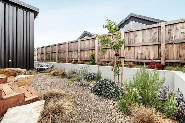 9 Mcneil Crescent Wanaka_2