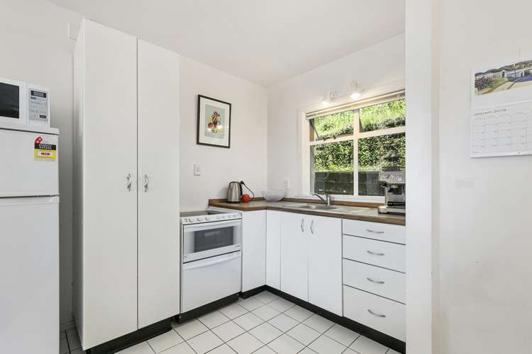 8/51 Adams Terrace Kelburn_5