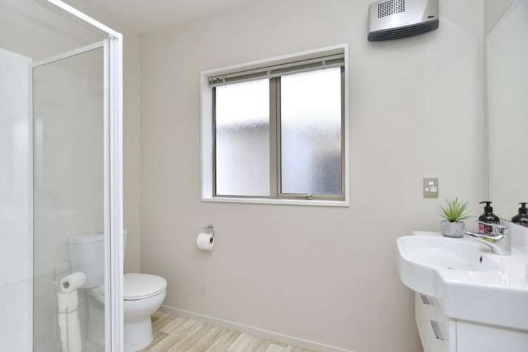 13 Wisteria Lane Rangiora_12