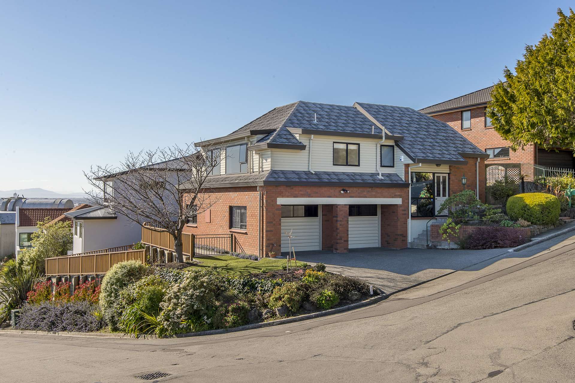 21 Woodlau Rise Huntsbury Christchurch City Houses for Sale One