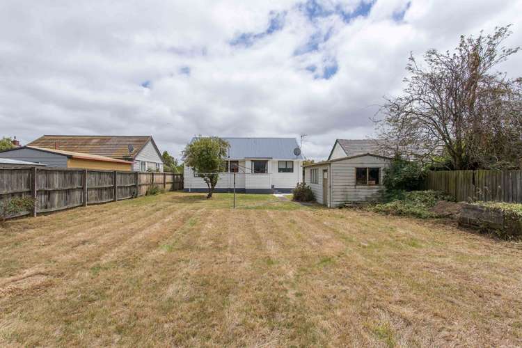 19 Avro Crescent Hornby_16