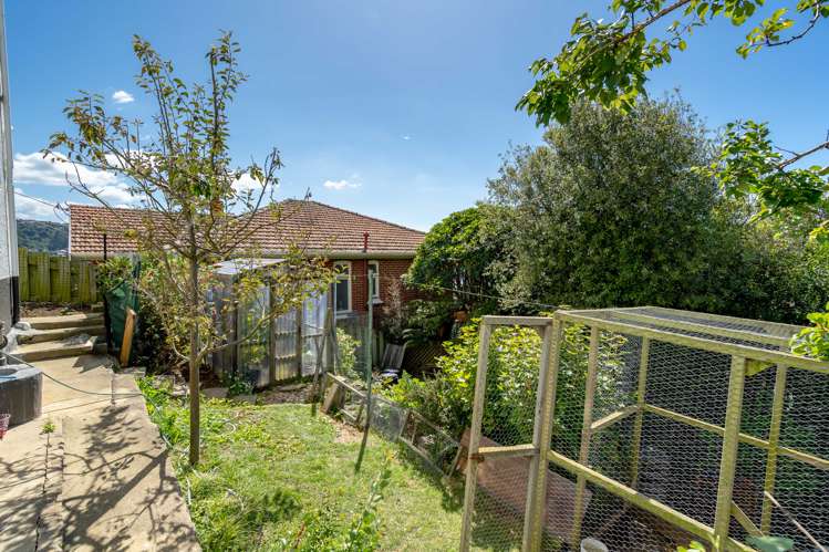 63 Easther Crescent Kew_23