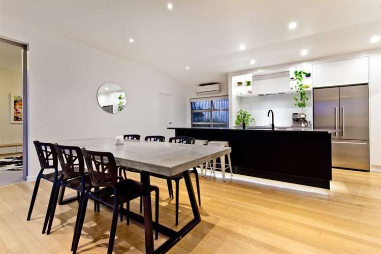 357 Royal Road Massey_5