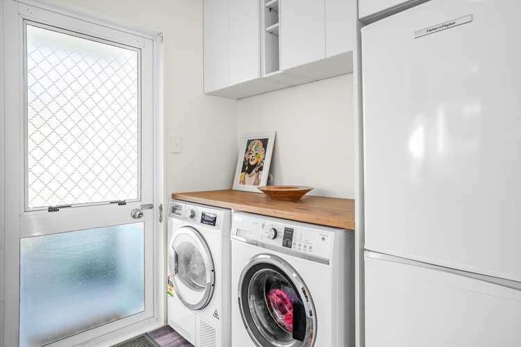 5 Glenbrook Grove Naenae_18