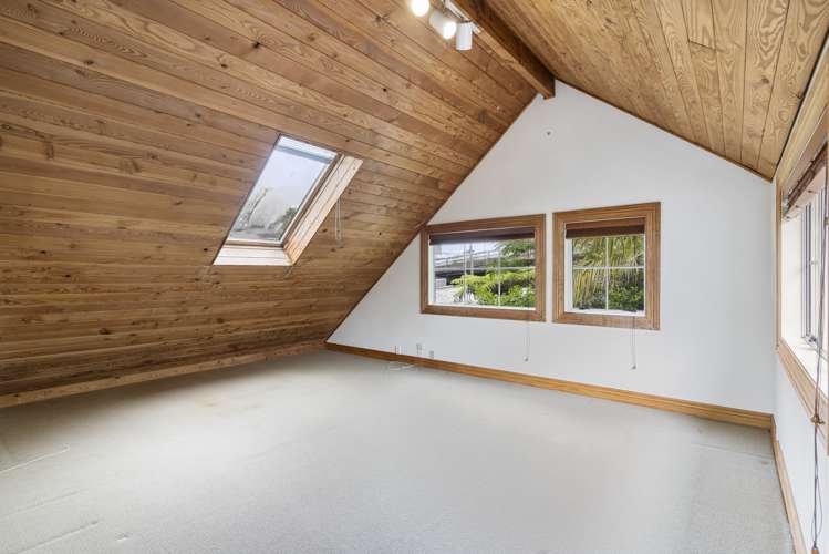 5 Queen Street Northcote Point_13