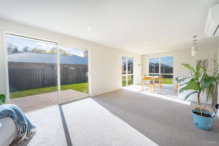 3 Strawberry Lane Waimate_13
