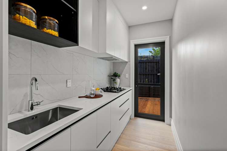 41 Surf View Crescent Red Beach_15