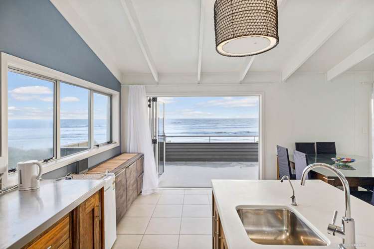 23 Ocean View Road Port Waikato_5