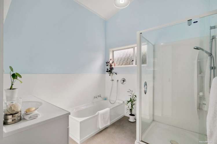 785 East Coast Road Northcross_12