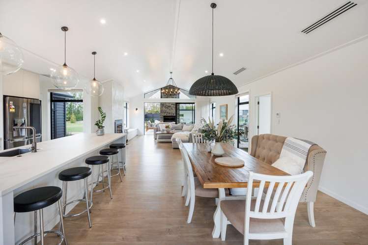 72 Hartwell Drive Kelvin Grove_14