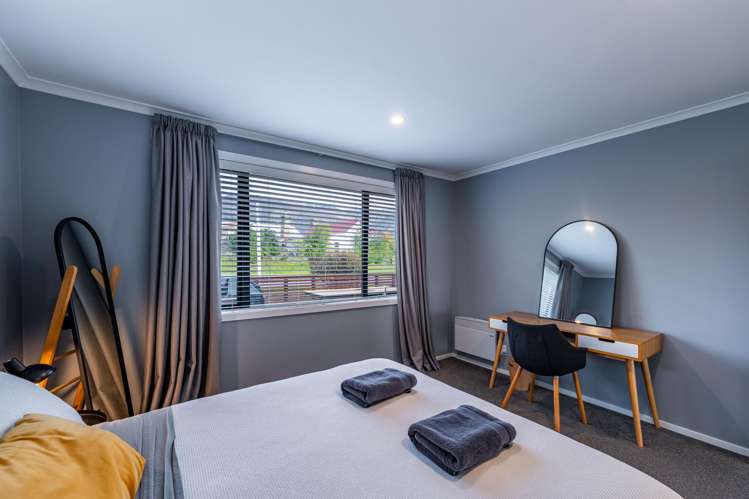 84 Helwick Street Wanaka_13