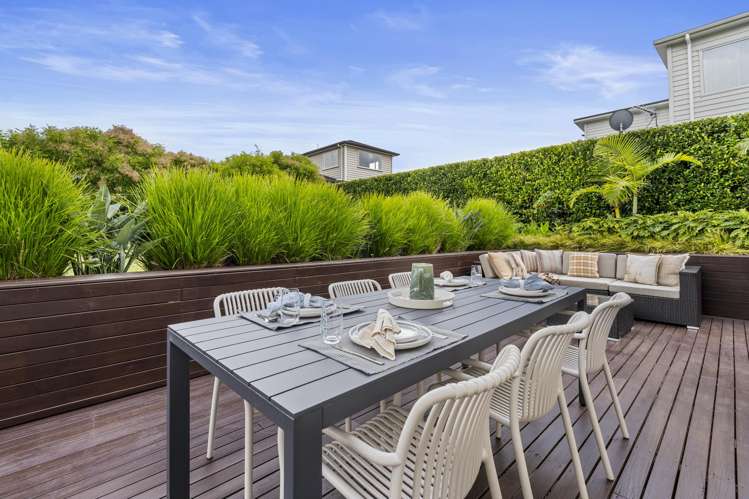 8 Dinning Road Riverhead_10