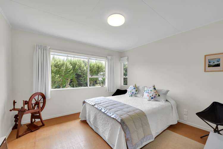 70 Bishop Road Parapara_11