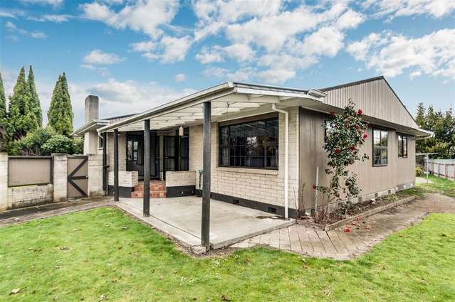 46 Holyrood Street Taradale_2