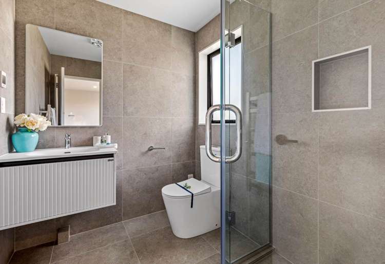 37 Kikorangi Drive Orewa_10