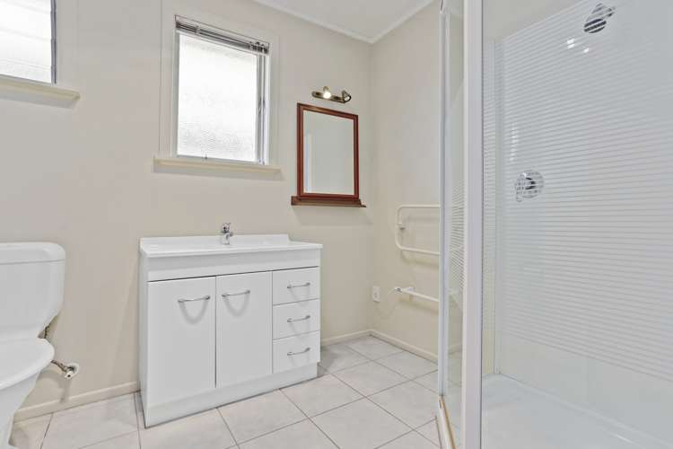 4 Jamaica Place Blockhouse Bay_10