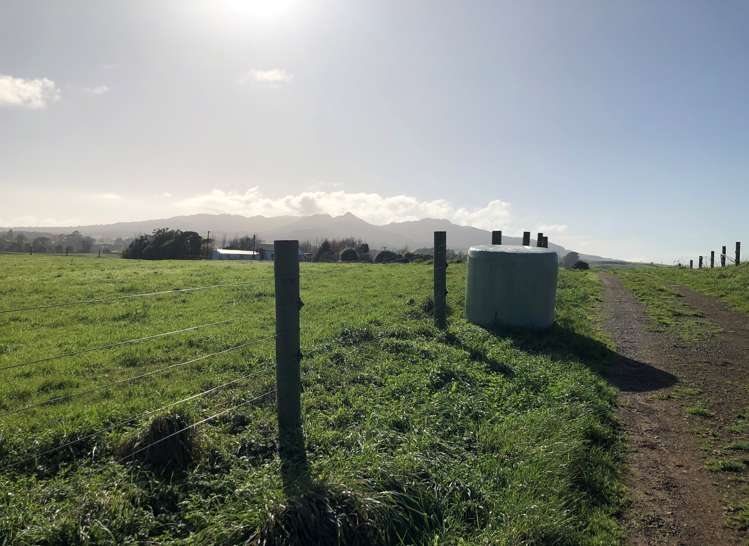 57 Earle Road Pukeatua_17