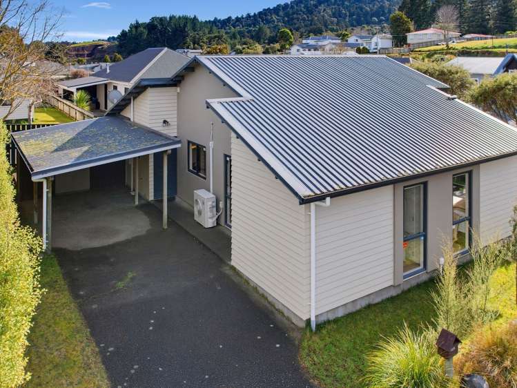 42B Foyle Street Ohakune_30