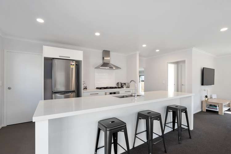 4/1 Hibiscus Avenue Hamilton Lake_21