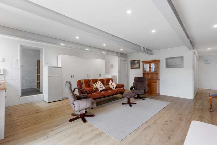 51 Esk Street Parkvale_15