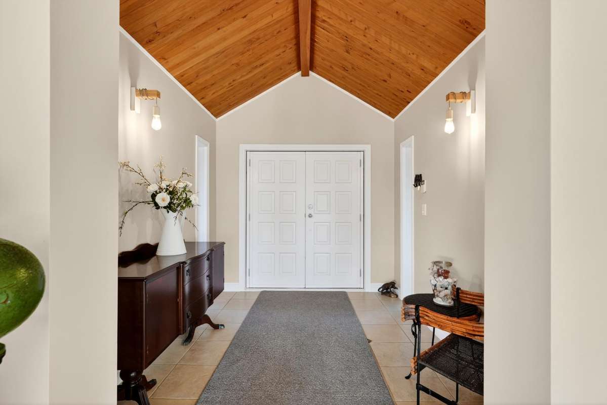 136 Mcrobbie Road_4